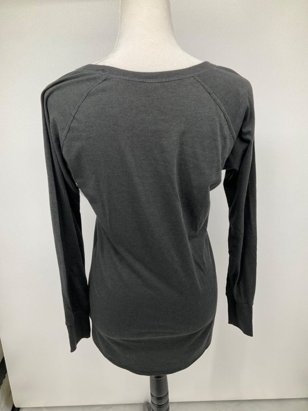 Universal Studios MEDIUM Harry Potter Ravenclaw Rhinestone Long Sleeve Shirt NEW - Picture 5 of 7